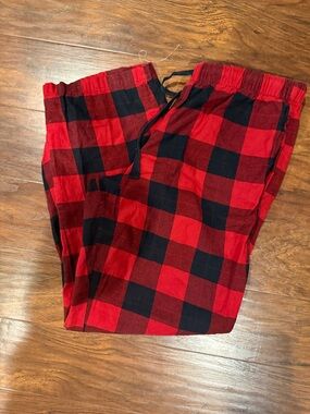 Red and Black Buffalo Plaid Lounge Pants with pockets